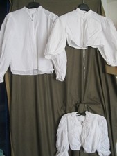 3 alte antike Trachtenblusen