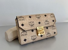 MCM Schultertasche /