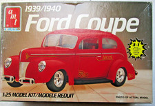 Vollst. ? Bausatz 1939/ 1940 Ford Coupe von AMT im Maßstab 1/25
