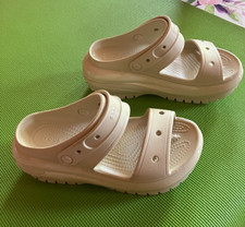 Crocs Plateau Sandalen