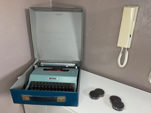 Schreibmaschine olivetti - schreibmaschine,