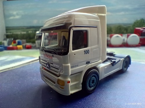 Herpa daimler actros hellmann - daimler,