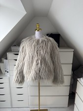 Zara Virale Blogger Kunstfell