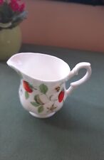 Royal Kirkham alpine Strawberry Milchkännchen