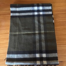 Burberry Schal 100% Kaschmir Grün/Schwarz Gebraucht.