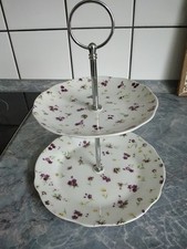 Etagere Zweistufig,weiss mit dezenten Streublümchen ,sehr schön 