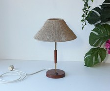 Skandinavische Tischlampe