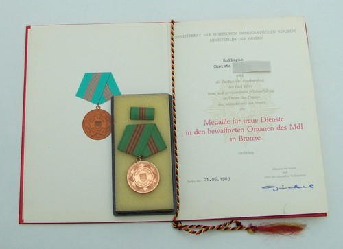 Medaille für treue dienste - für,