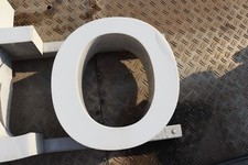 Leuchtreklame Buchstabe  " O "