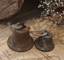2 er Set Weihnachtsglocke Zink Deko Glocke Landhaus Türglocke Shabby Rost