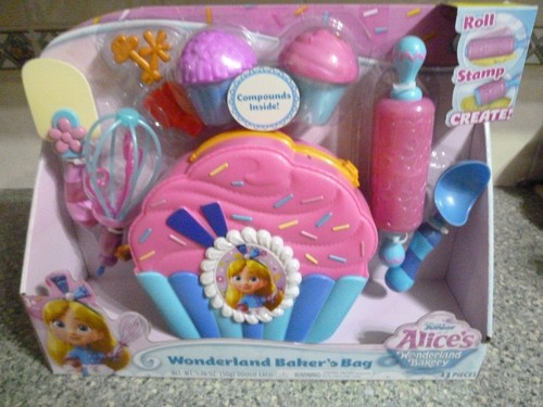 Alice wonderland bakery - wonderland,