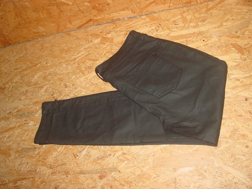 Street one l30 - one, 40/l30