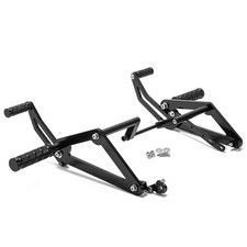 Vorverlegte Fußrastenanlage