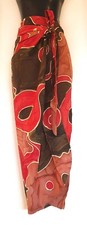 Wickelrock, Sarong, Pareo braun/rot Viskose 120x100cm, Batik Handarbeit aus Bali