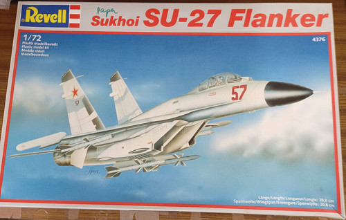Revell 4376 sukhoi - 1:72,