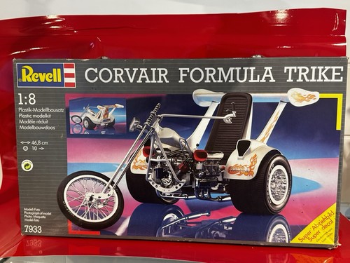 Revell 7933 large 8 - , 1/8