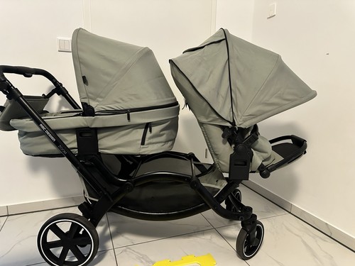 Geschwisterwagen mit - , 2