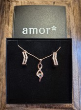 Amor Kette, Anhänger