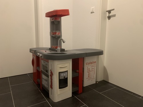 Spielzeugküche und sehr viel