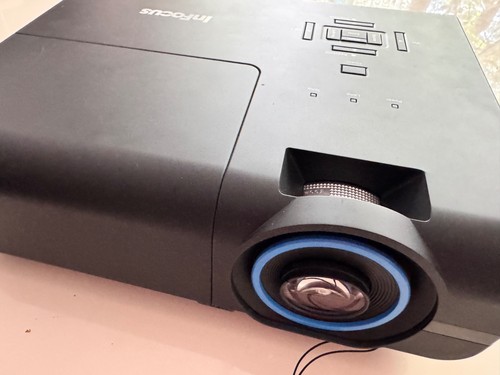 Beamer infocus in3118hd dlp - infocus,