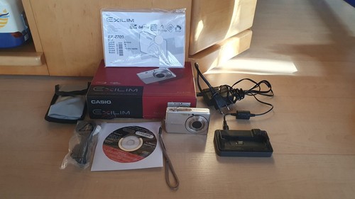 Casio exilim 700 camera - z,