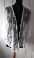 STUDIO, Spitzenjäckchen