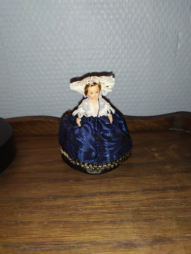 Alte winzige puppe - winzige, puppe-petit