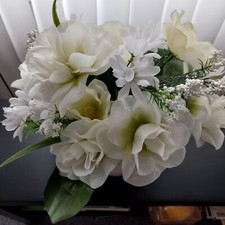 hübscher Blumenstrauß  Seidenblumen   weiß   40 cm hoch  - 30 cm Durchmesser