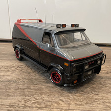 Hot Wheels 1:18 A Team Van  1983 GMC Vandura Bus Heritage Special A-Team 1/18