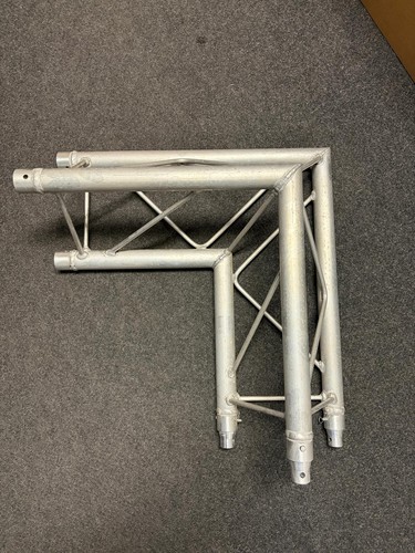 Global truss f23 corner - corner, c