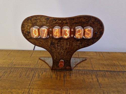 Rusty monjibox nixie clock - by,