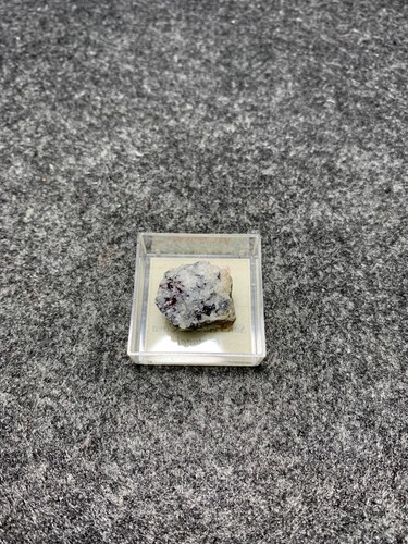 Kermesit antimonit alto - kermesit,, do