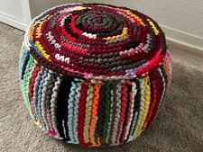 Sitzpouf-gestrickter