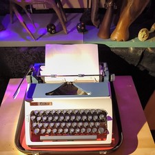 Schreibmaschine Daro Erika