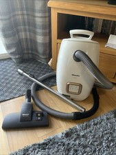 Miele Staubsauger Guard L1 -