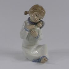 Nao by Lladro Spain Porzellan Figur Mädchen mit Puppe
