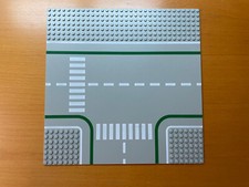 Lego Town Straßenplatte 32x32 hellgrau grün 2360p01 Einmündung top Zustand