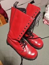 Boots & Braces 14 Loch Stiefel