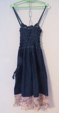 TCM ° hübsches Trägerkleid Jeanskleid Gr. 128 blau Mädchen Mode Kleidung Kleid