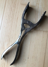 alte Kohlenzange Kohlen Zange Eisen Kamin Ofen Brikett Klappzange Brikettzange