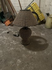 Rattan Tischlampe von Tween