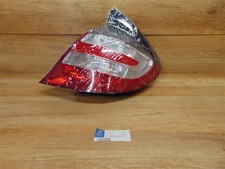 Rückleuchteneinheit hinten