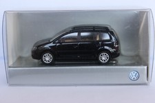 VW Touran I  schwarzmetallic Wiking 1:87