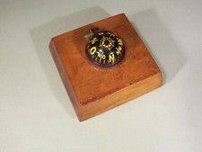 Südweiser Kompass, Schiffskompass, Flüssigkeitskompass oder Südstein ? 