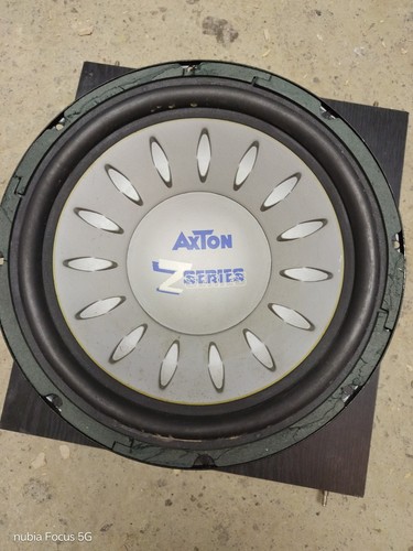 Subwoofer von axton - von,