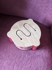 Pintoy Trommel Drum Spiel Lernen aus Holz Ohne Stab 