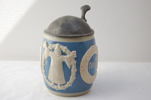 Alter bierkrug mit - bierkrug, zinndeckel