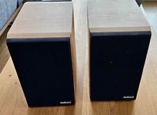 Nubert Lautsprecher RS-300 Dipol auf Ständern BS-1002 Glas- und Betonsockel