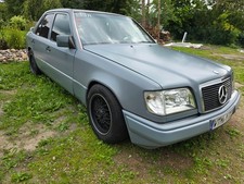 Mercedes-Benz E200 E-Klasse