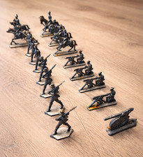 Konvolut Zinnsoldaten / Metall